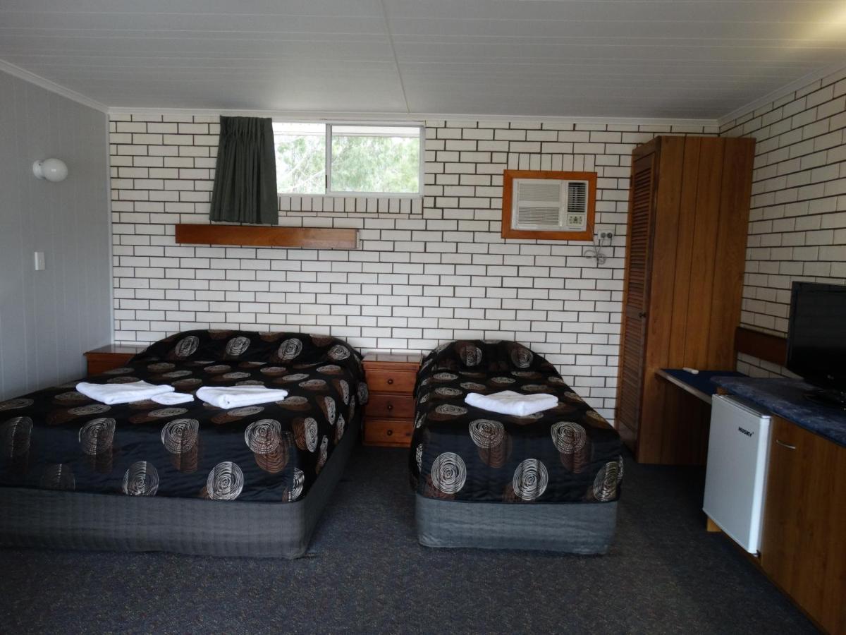 Gayndah A Motel Экстерьер фото