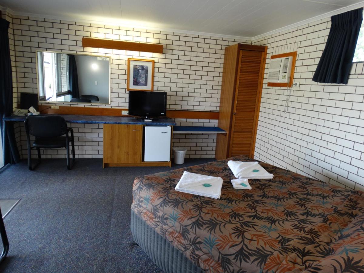 Gayndah A Motel Экстерьер фото